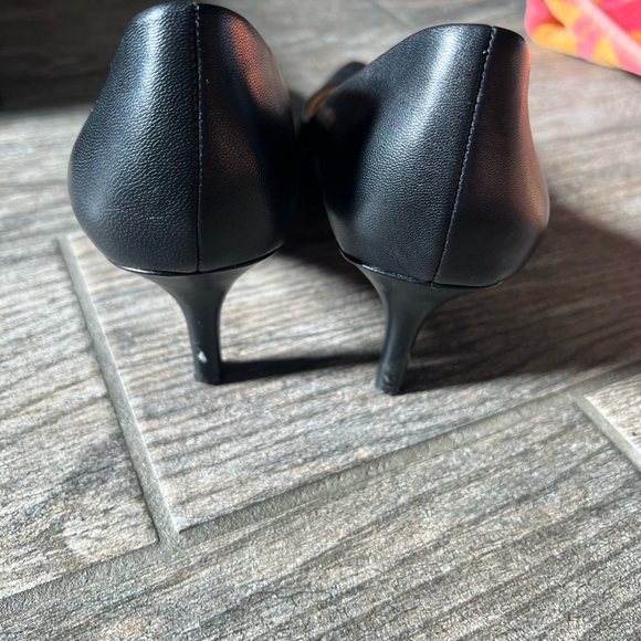 Naturalizer Everly Black Leather Pumps 7W - Picture 4 of 7